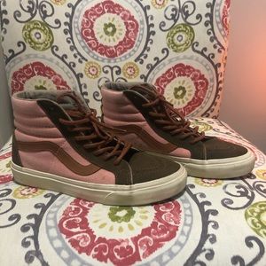 Vans Hightop skate shoes